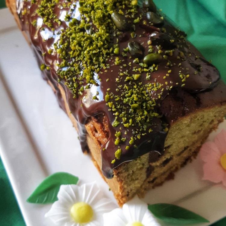 CAKE AUX PISTACHES PÉPITES CHOCOLAT