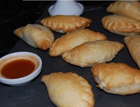 Mini chaussons aux calamars a la setoise
