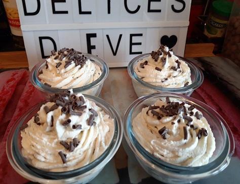 Mousse au chocolat blanc stracciatella de cyril lignac