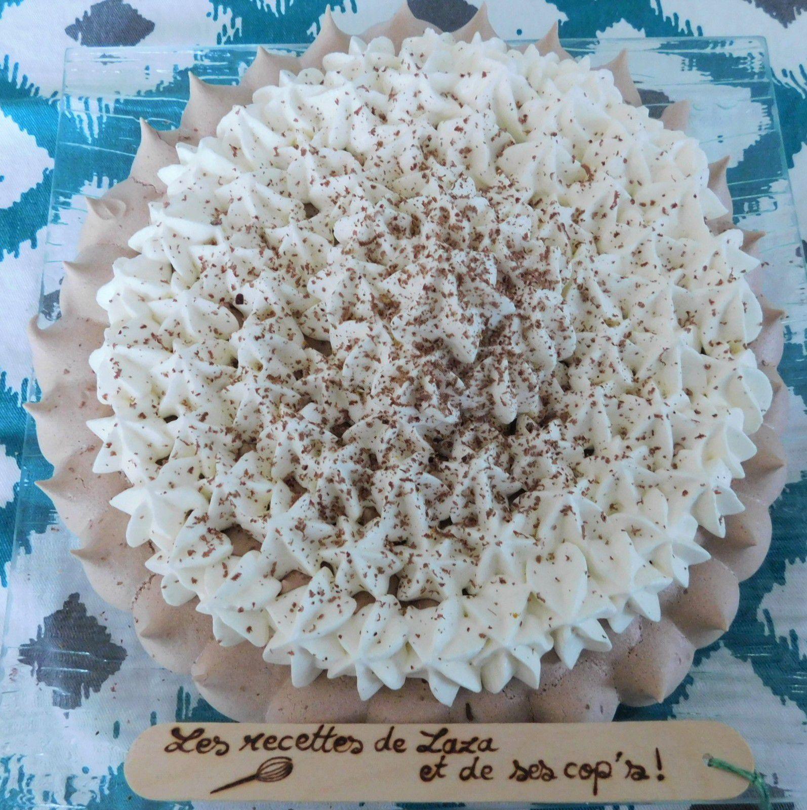 Pavlova au cacao et chantilly a la vanille