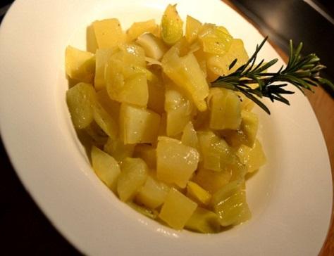 Poireaux et pommes de terre compotes au romarin