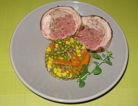Roti de veau farci et printaniere de legumes