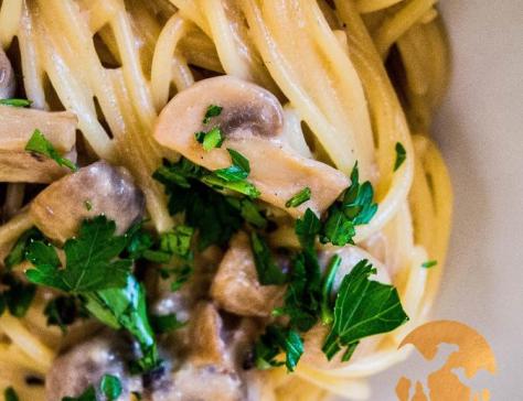 Spaghetti au lait de chamelle et champignons